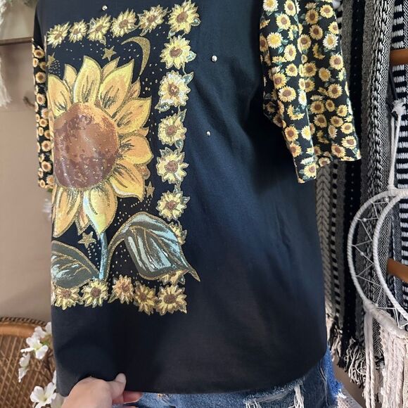 Vintage 80s KWBL Los Angeles Black Sunflower Embellished Short Sleeve T Shirt - Picture 11 of 12